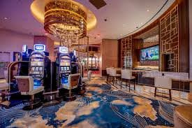 400m Classic Baccarat Rooms